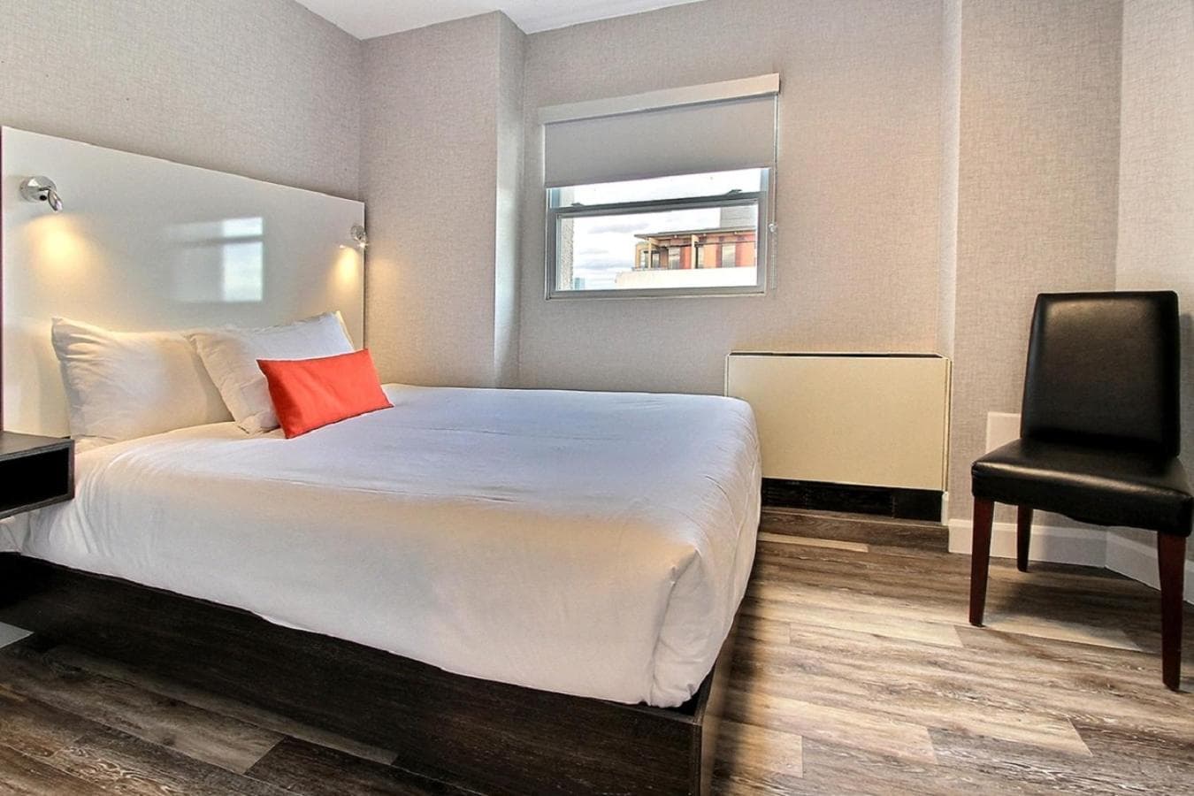 Standard Room, 1 Queen Bed