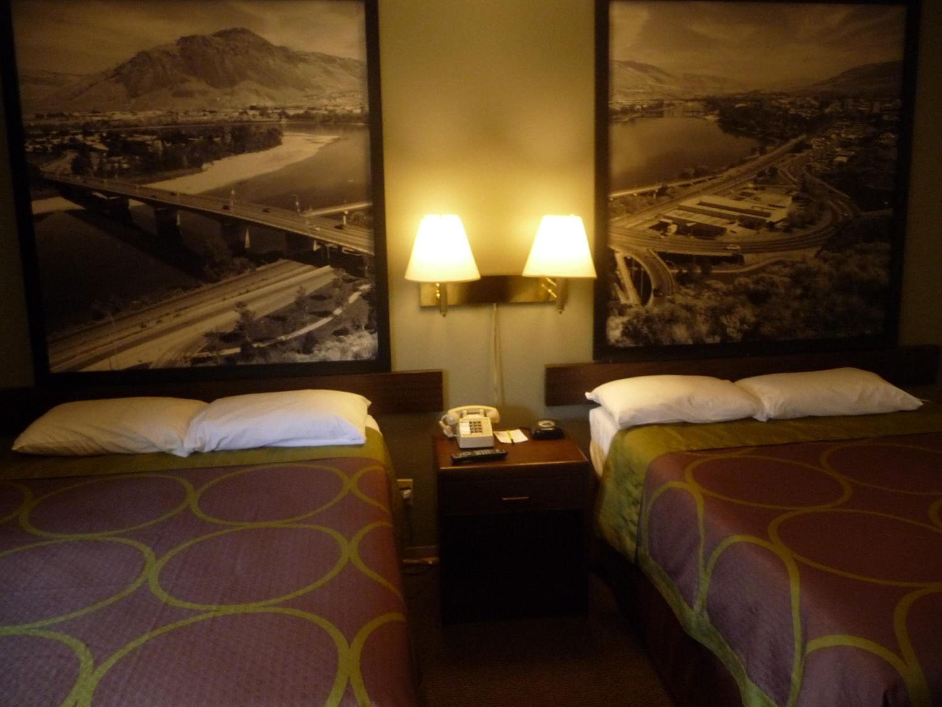 Deluxe Double Studio with Two Double Beds - Non-Smoking