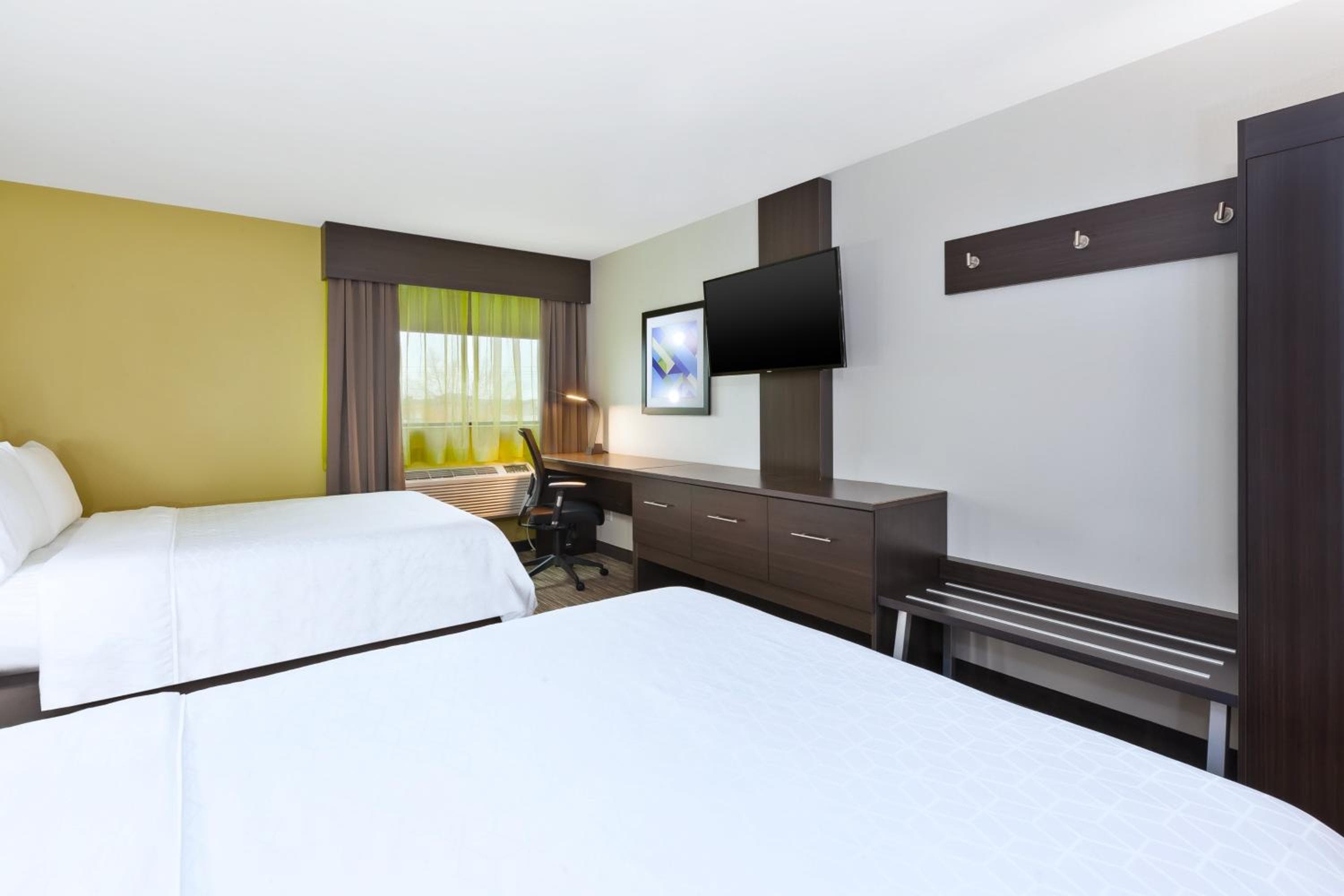 Standard Room with Two Queen Beds