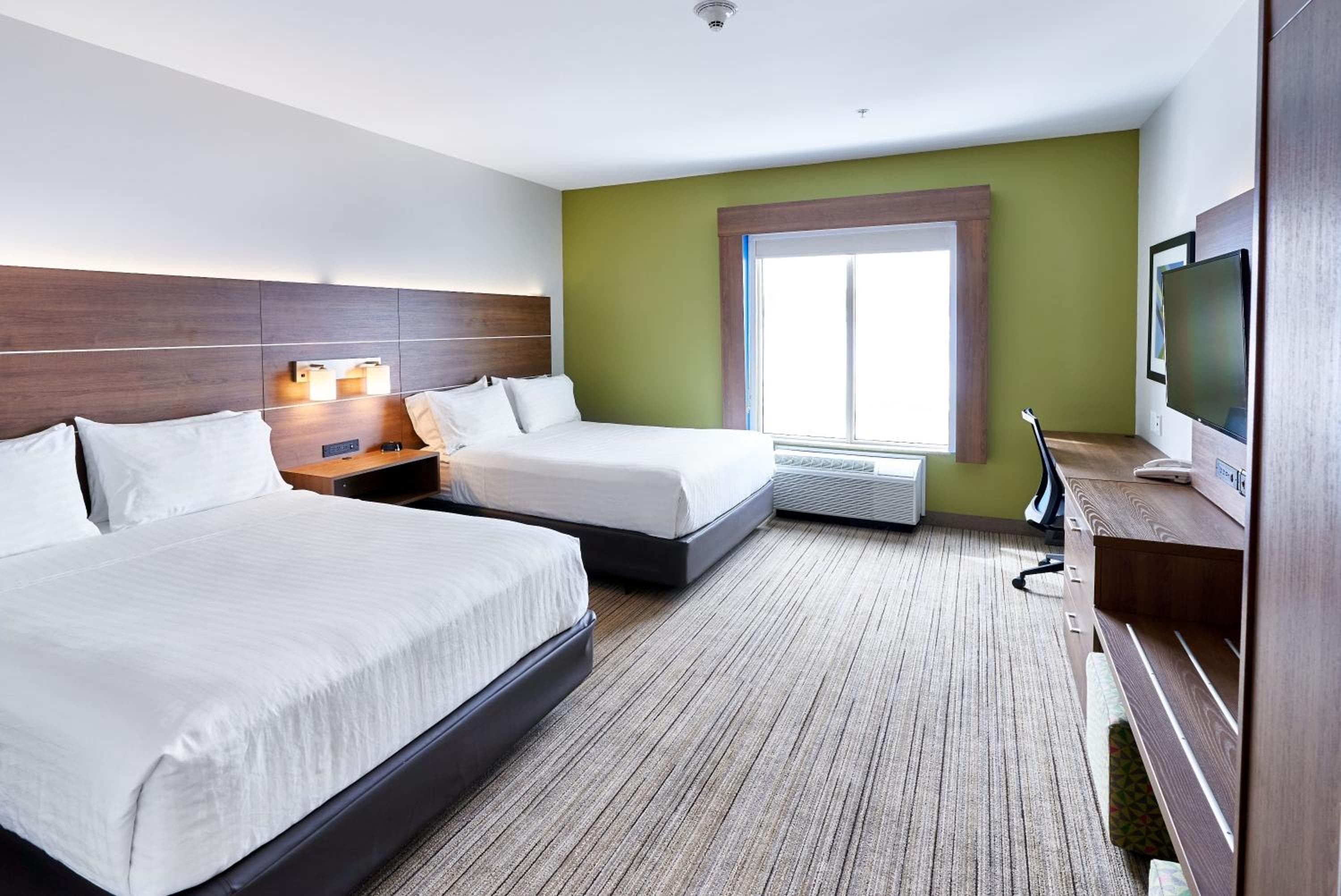 Standard Queen Room with Two Queen Beds