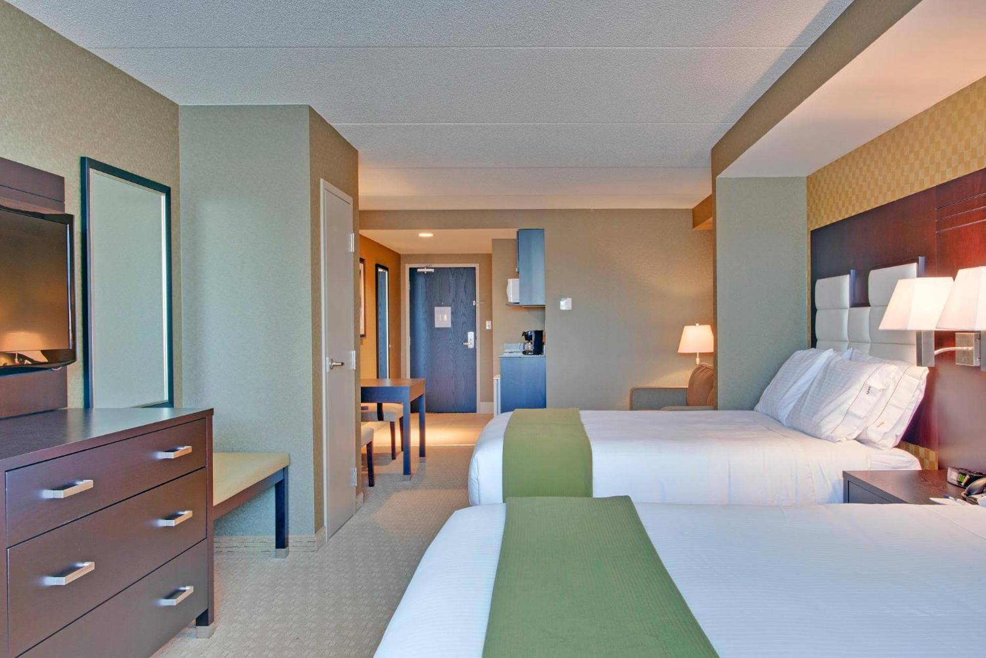 Queen Room with Two Queen Beds - Disability Access