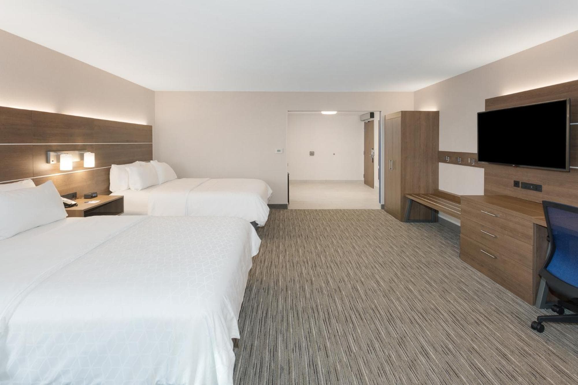 2 Queen Standard Room City View