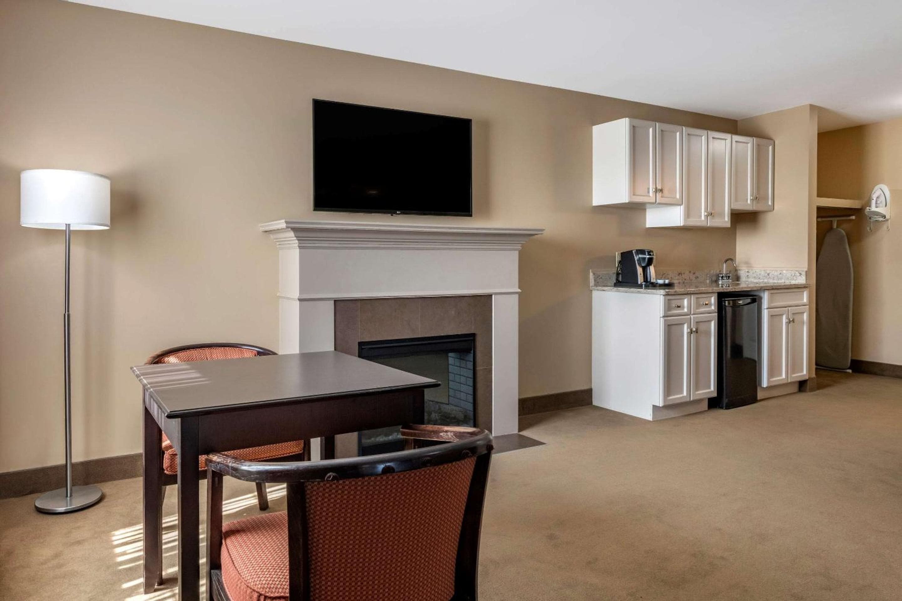 King Suite with Sofa Bed - Non Smoking