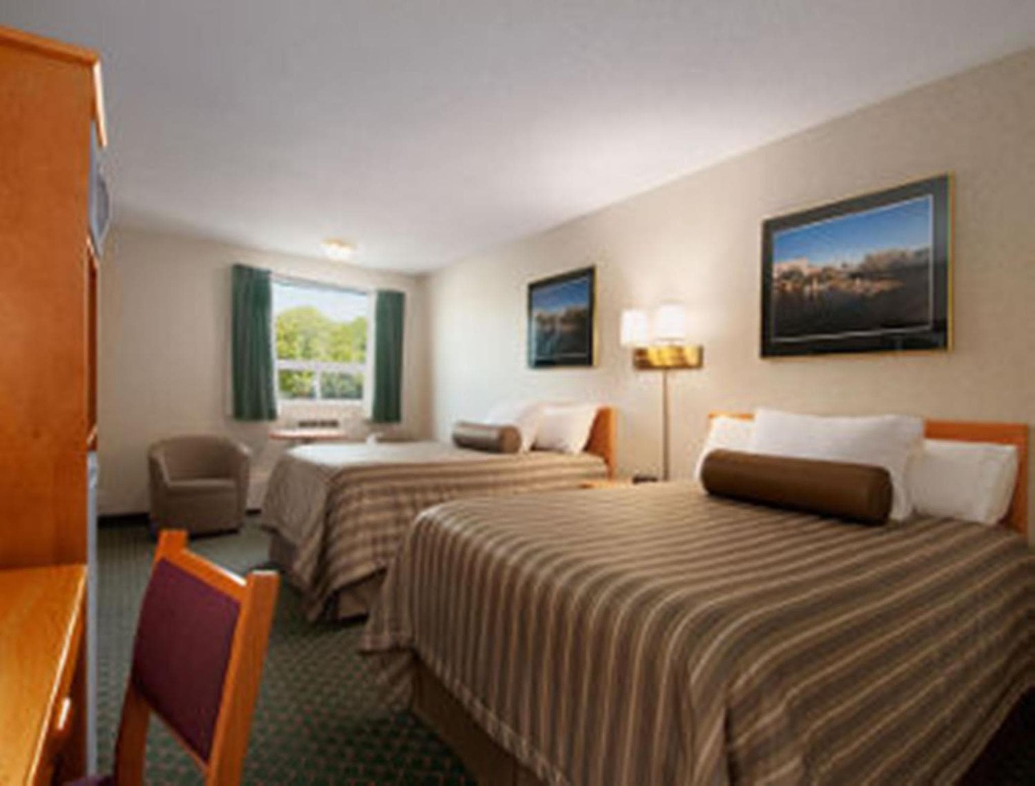 Queen Room with Two Queen Beds - Non-Smoking