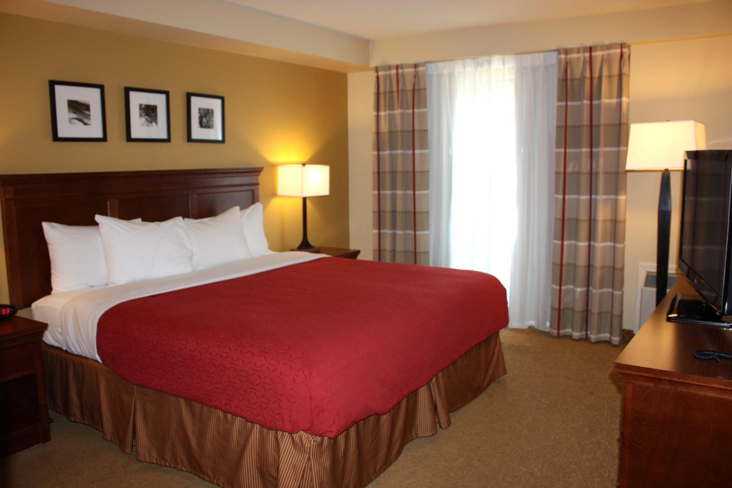 King Room - Non-Smoking/Upper Floor