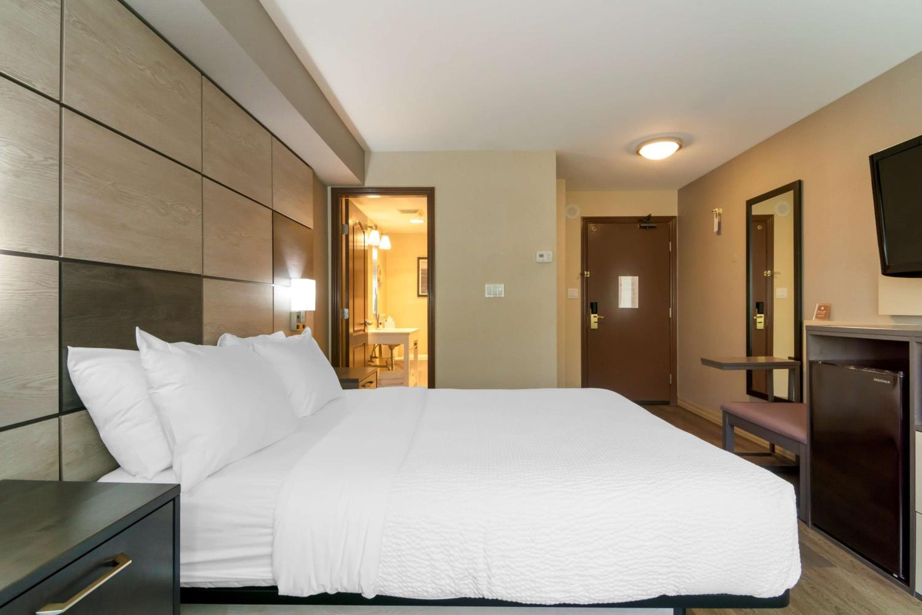 King Room with Whirlpool - Non-Smoking