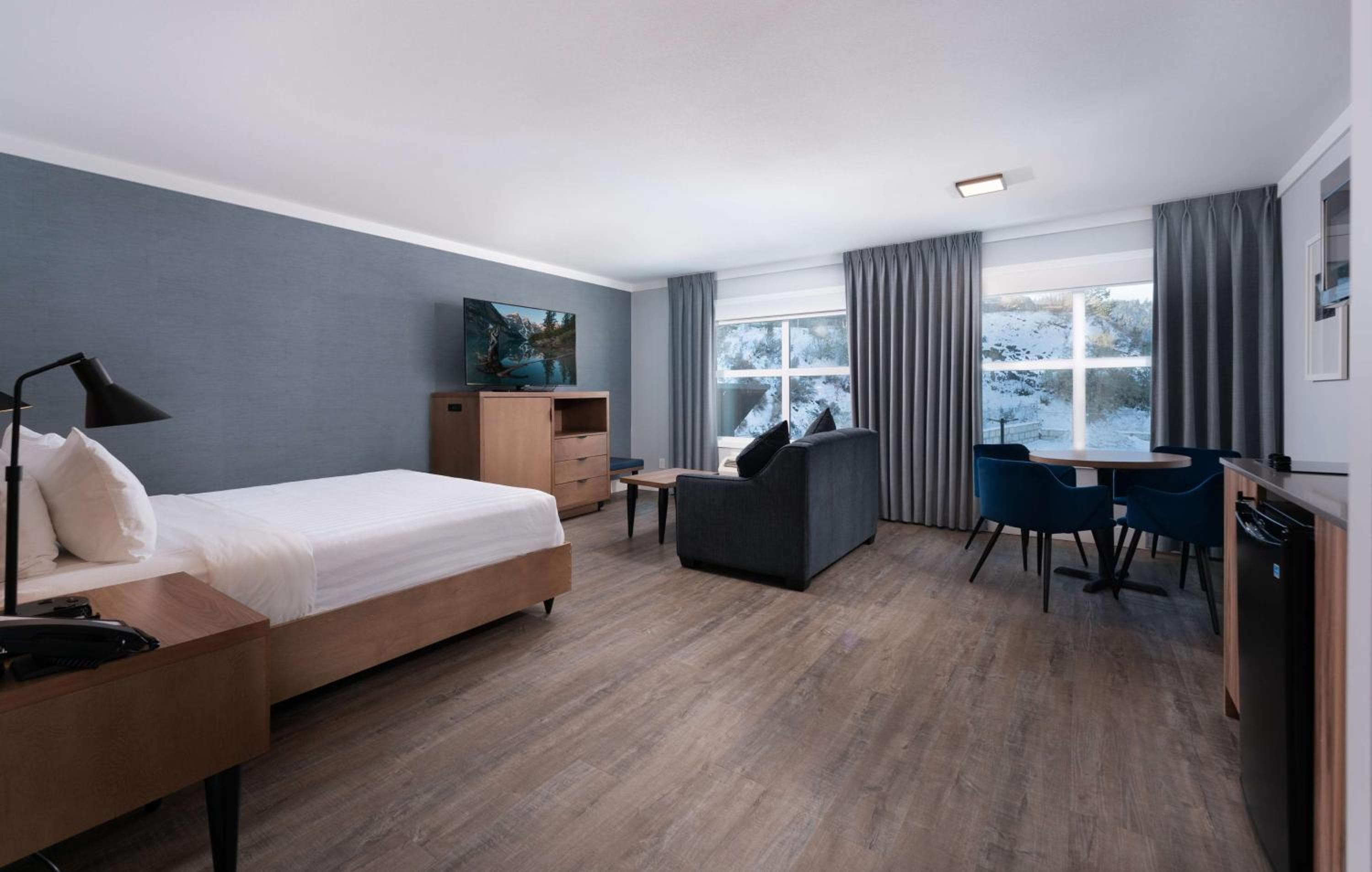 Queen Suite with Two Queen Beds