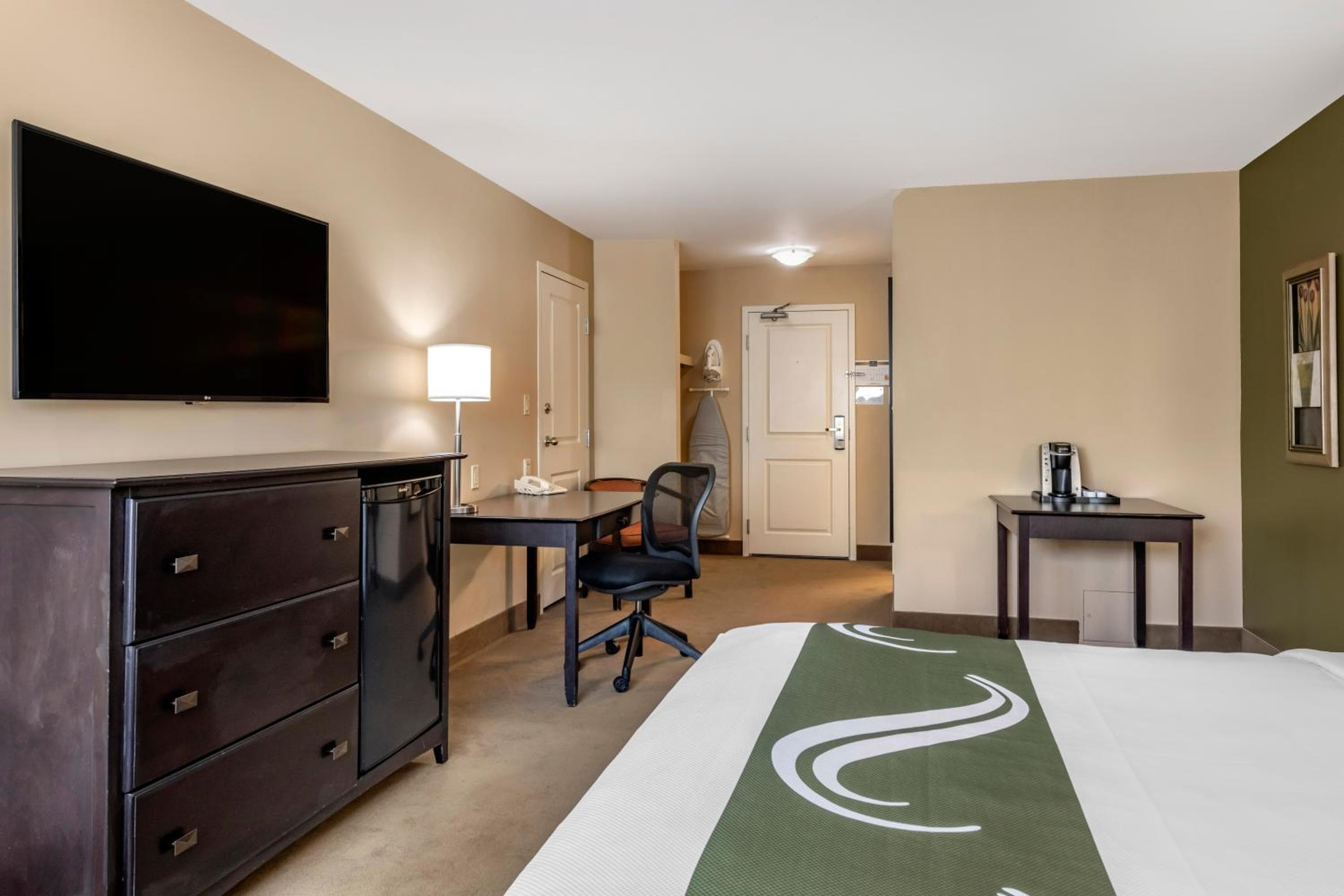 Family Suite - Non-Smoking