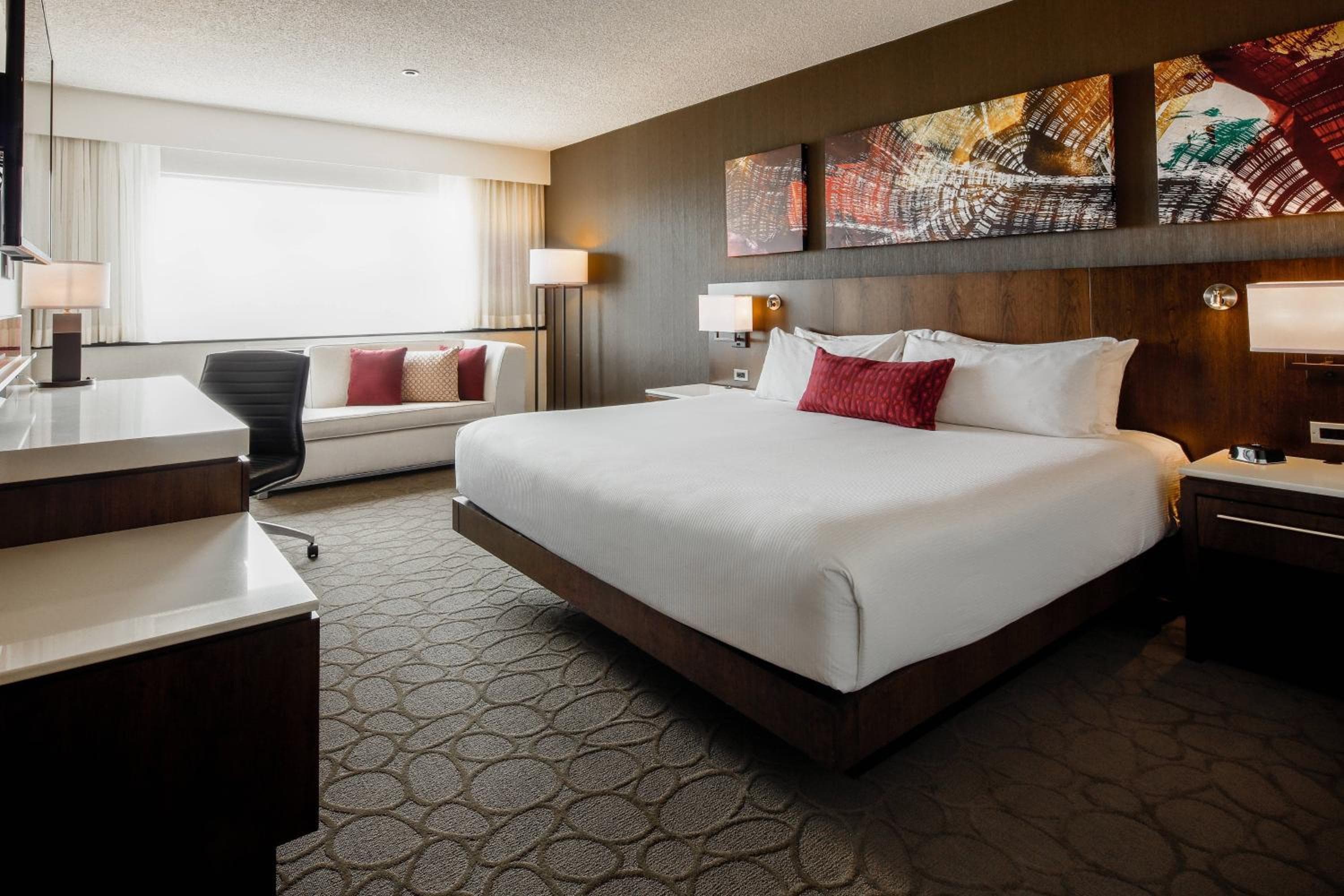 Club King Room