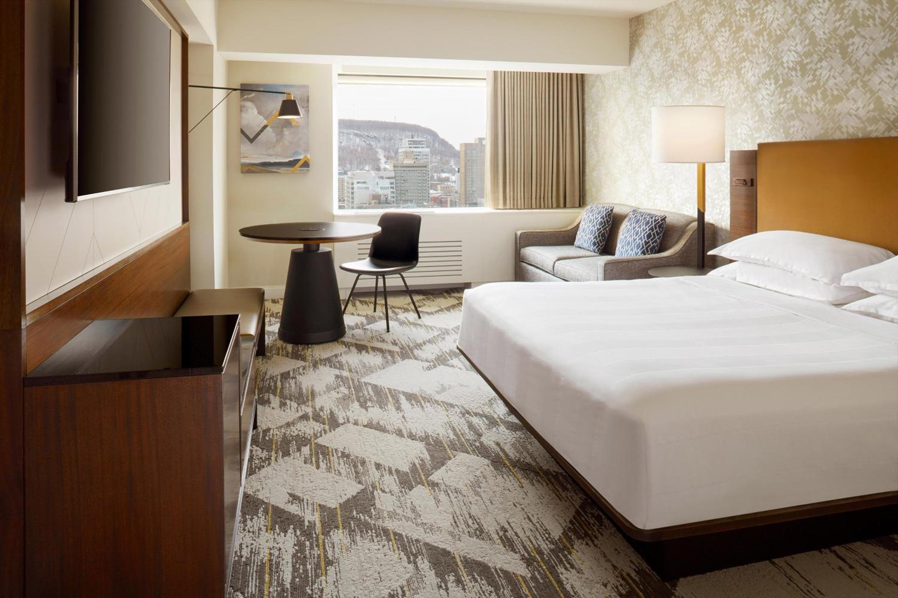 Deluxe, Guest room, 1 King, Sofa bed