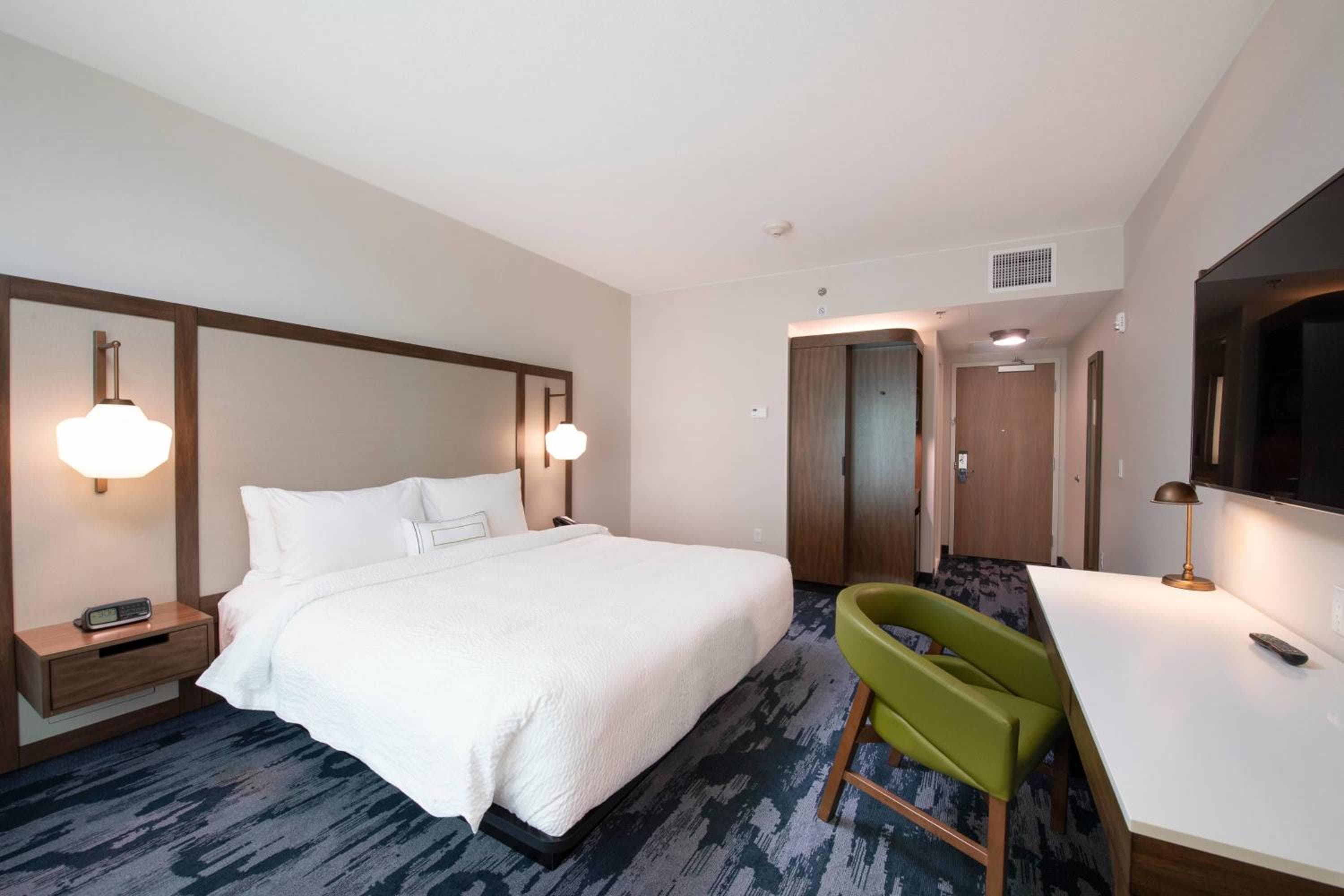 Guest Room, 1 King