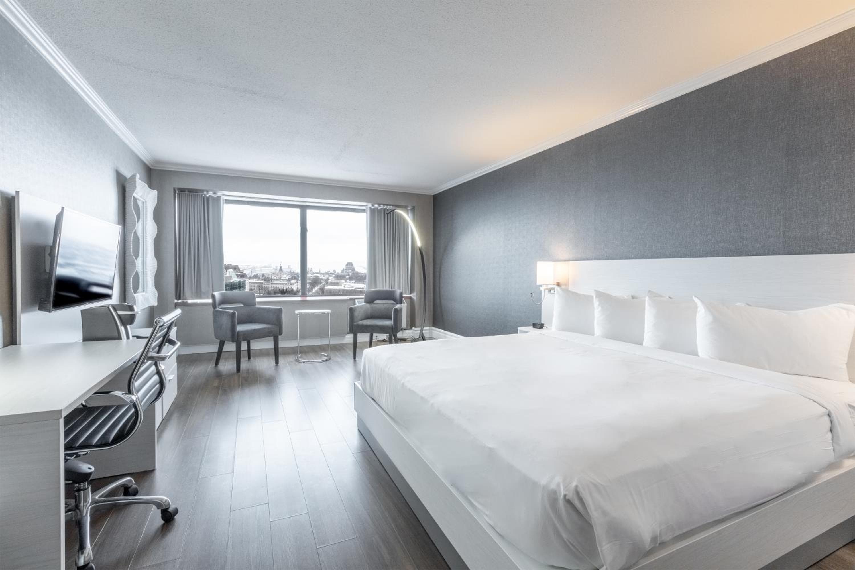 Superior King Room