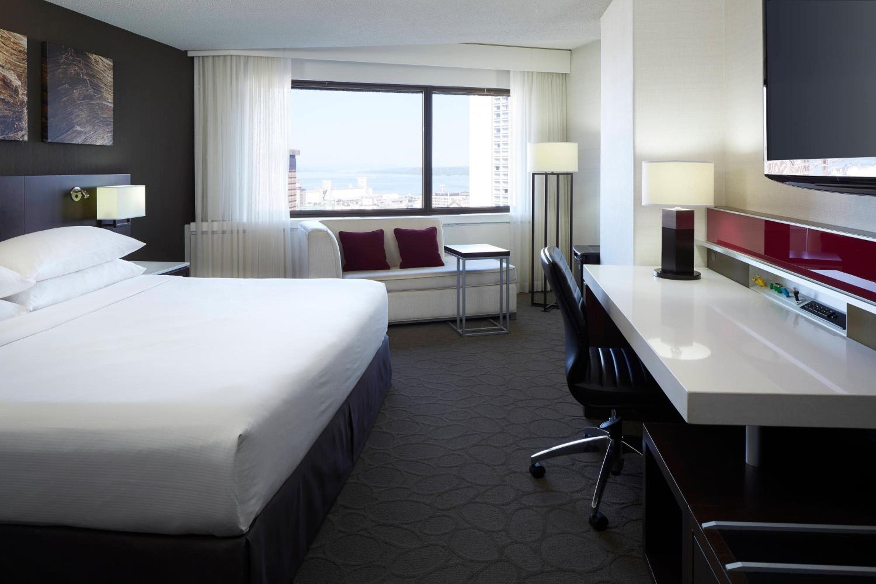 Superior Room, 1 King Bed
