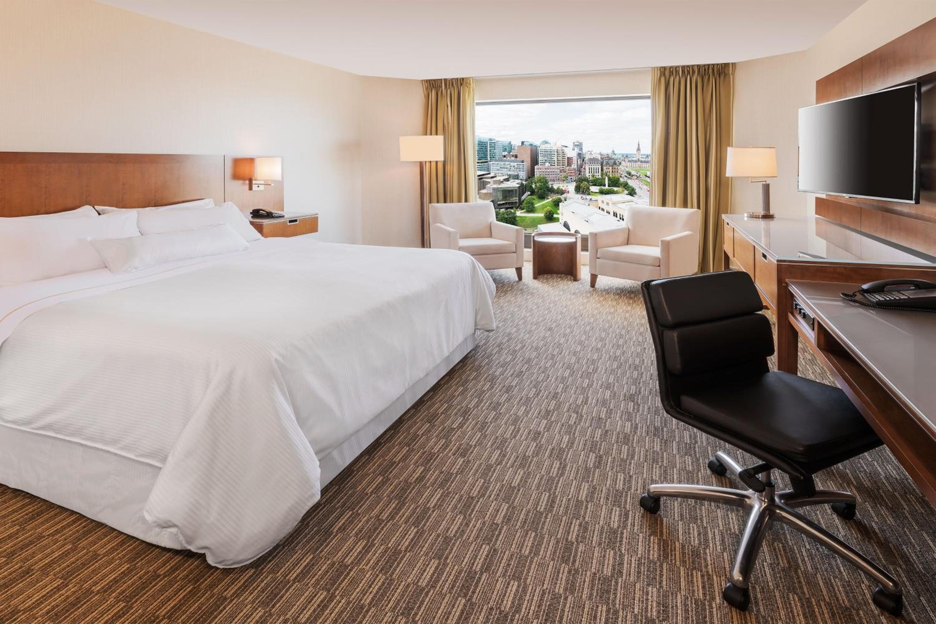 Deluxe Parliament View, Guest room, 1 King, Parliament view
