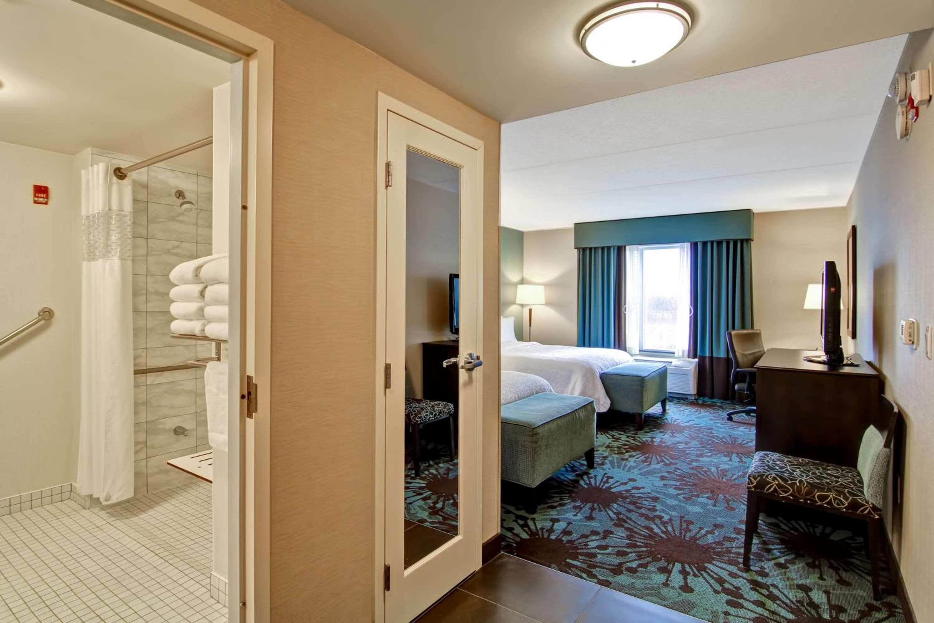 Queen Room with Two Queen Beds - Disability Access/Non-Smoking