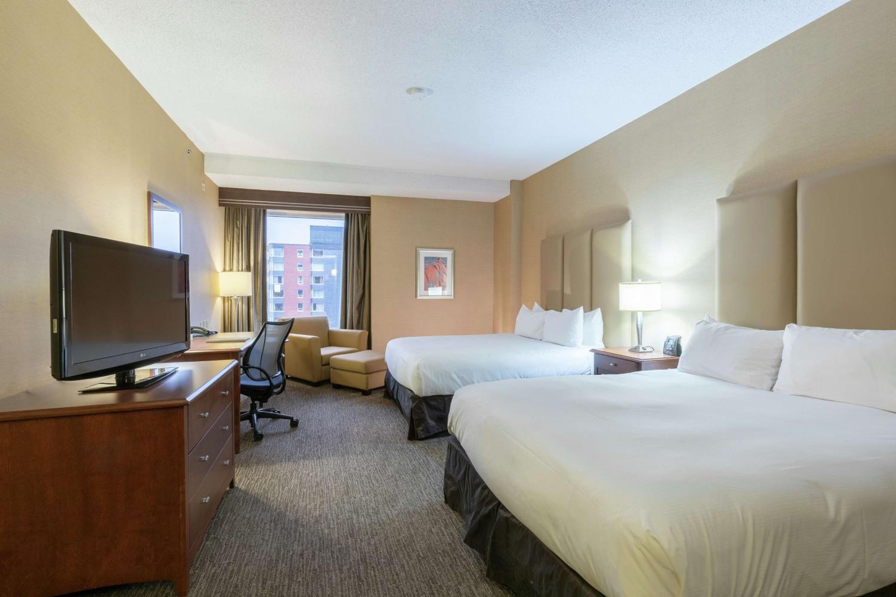 Queen Room with Two Queen Beds and City View