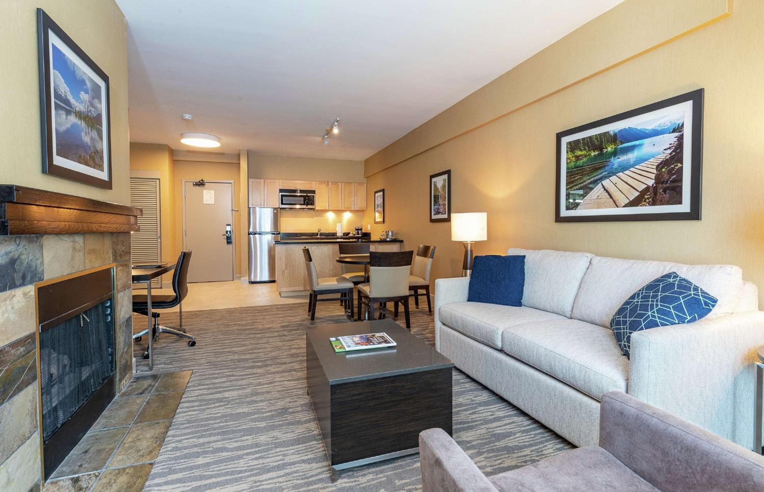 One-Bedroom Queen Suite with Sofa Bed