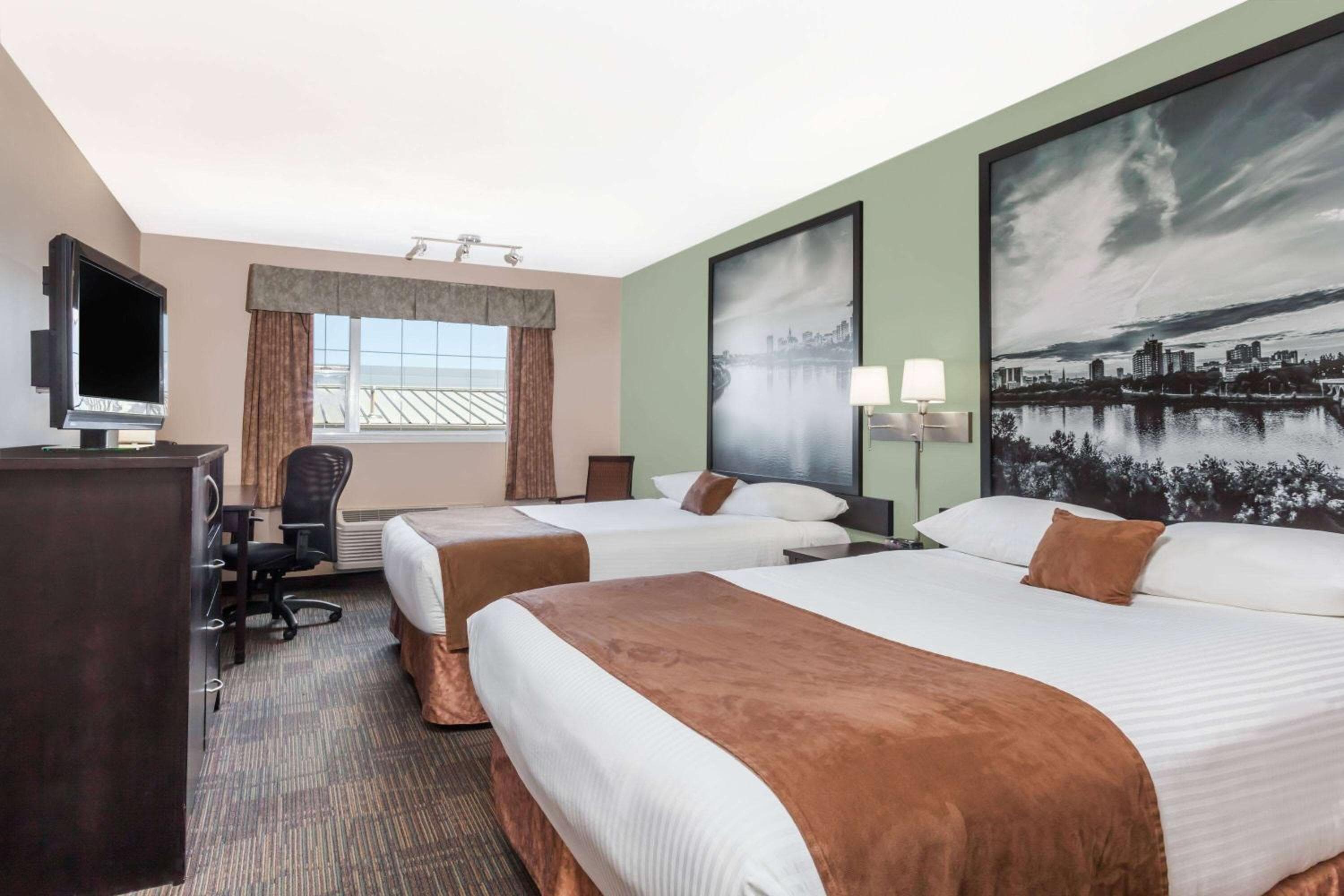 Queen Room with Two Queen Beds - Non-Smoking
