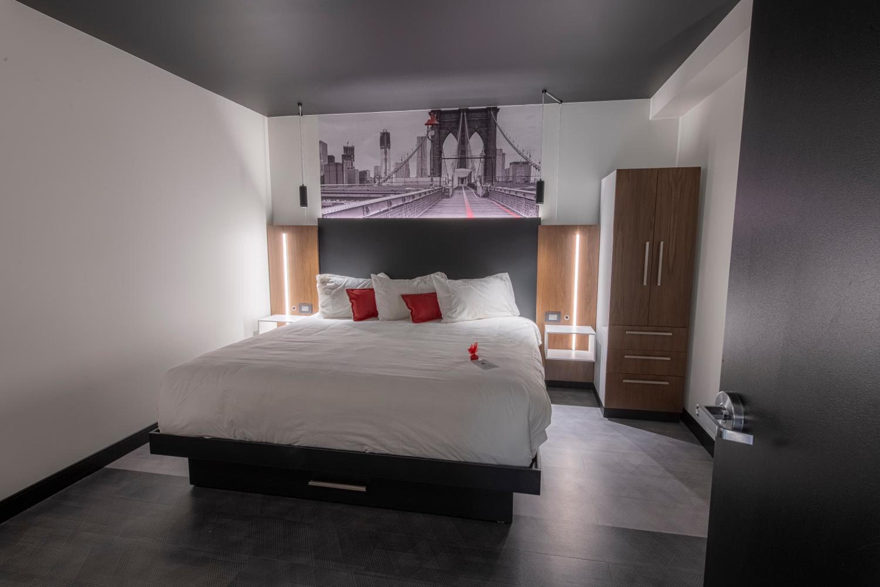 One-Bedroom Suite