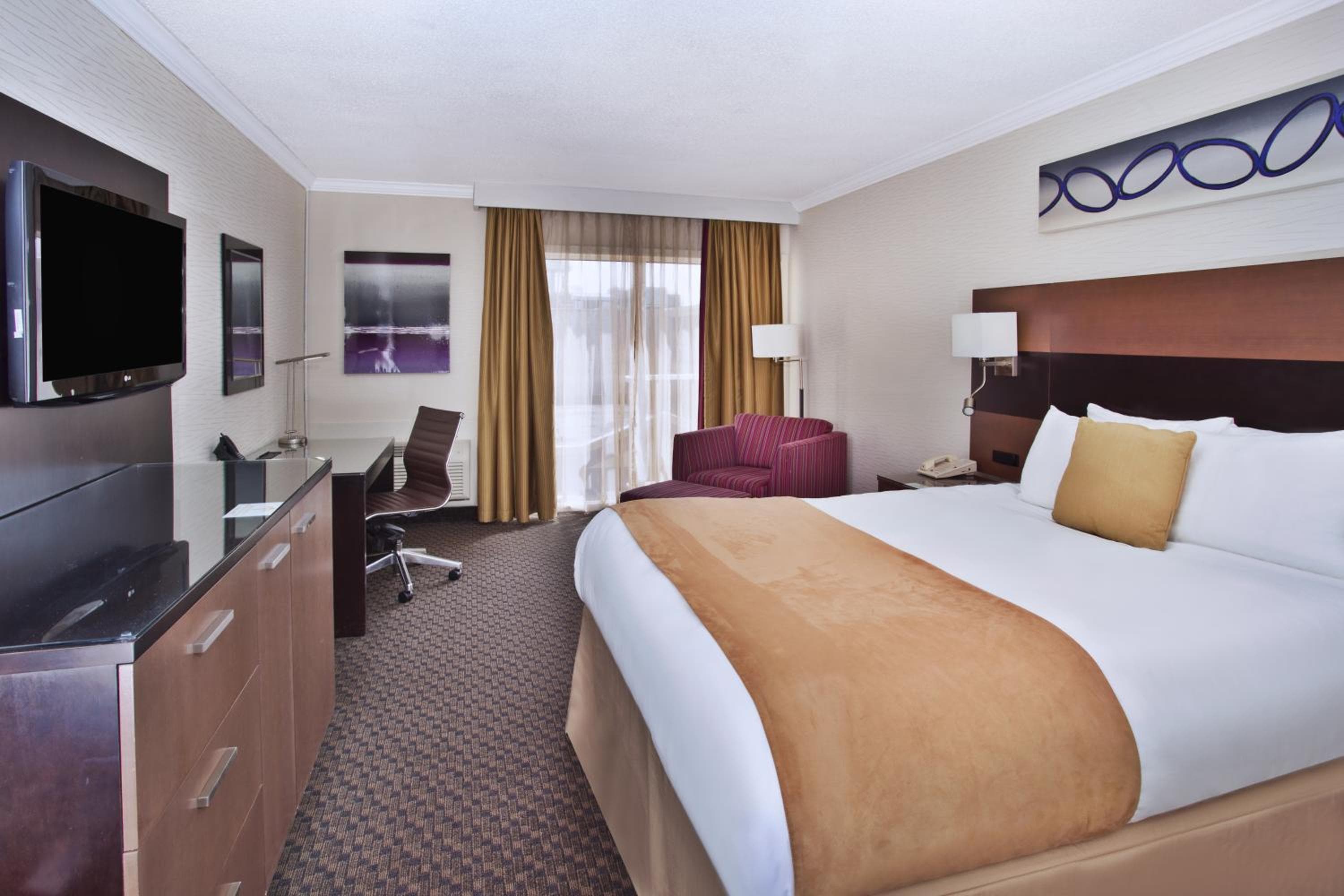 Queen Room