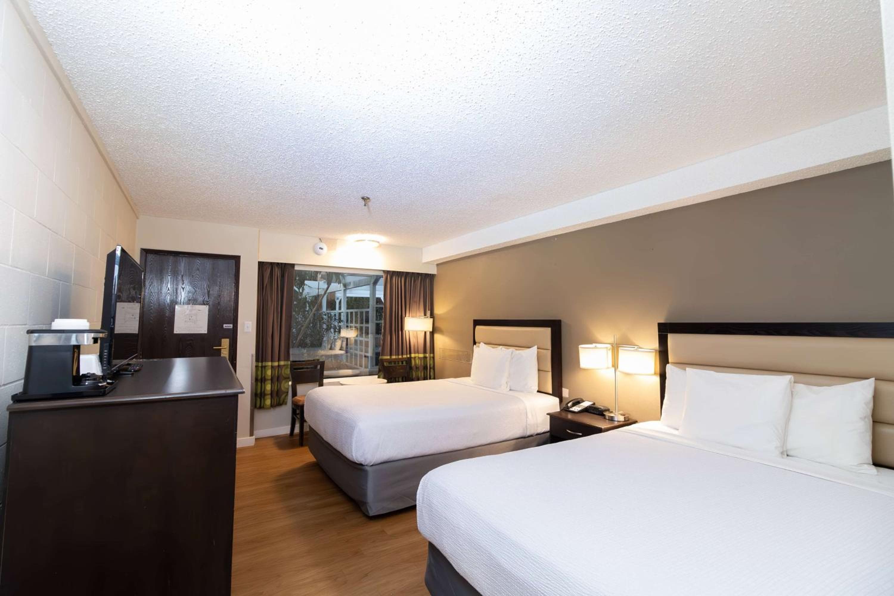 Queen Room with Two Queen Beds - Pet Friendly/Non-Smoking