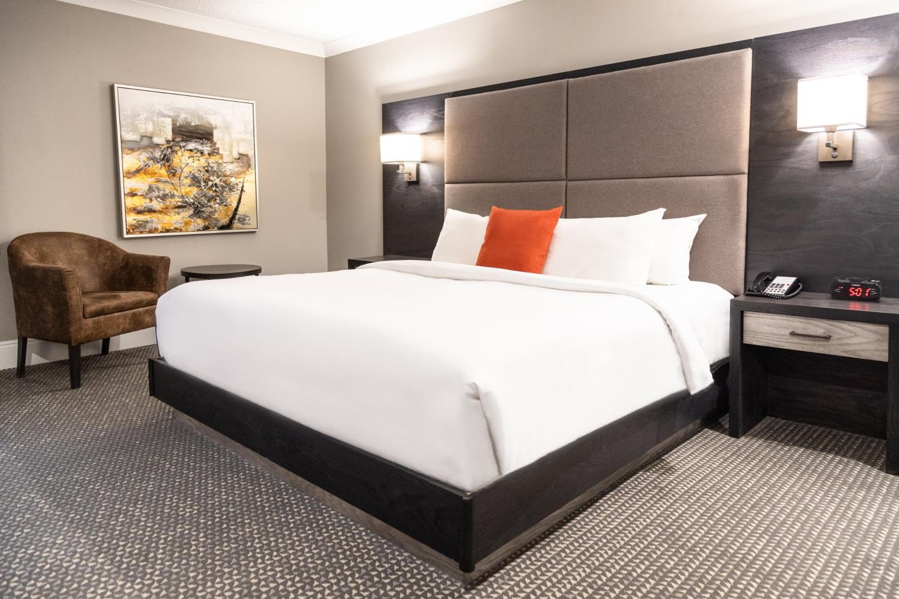 Premium King Room