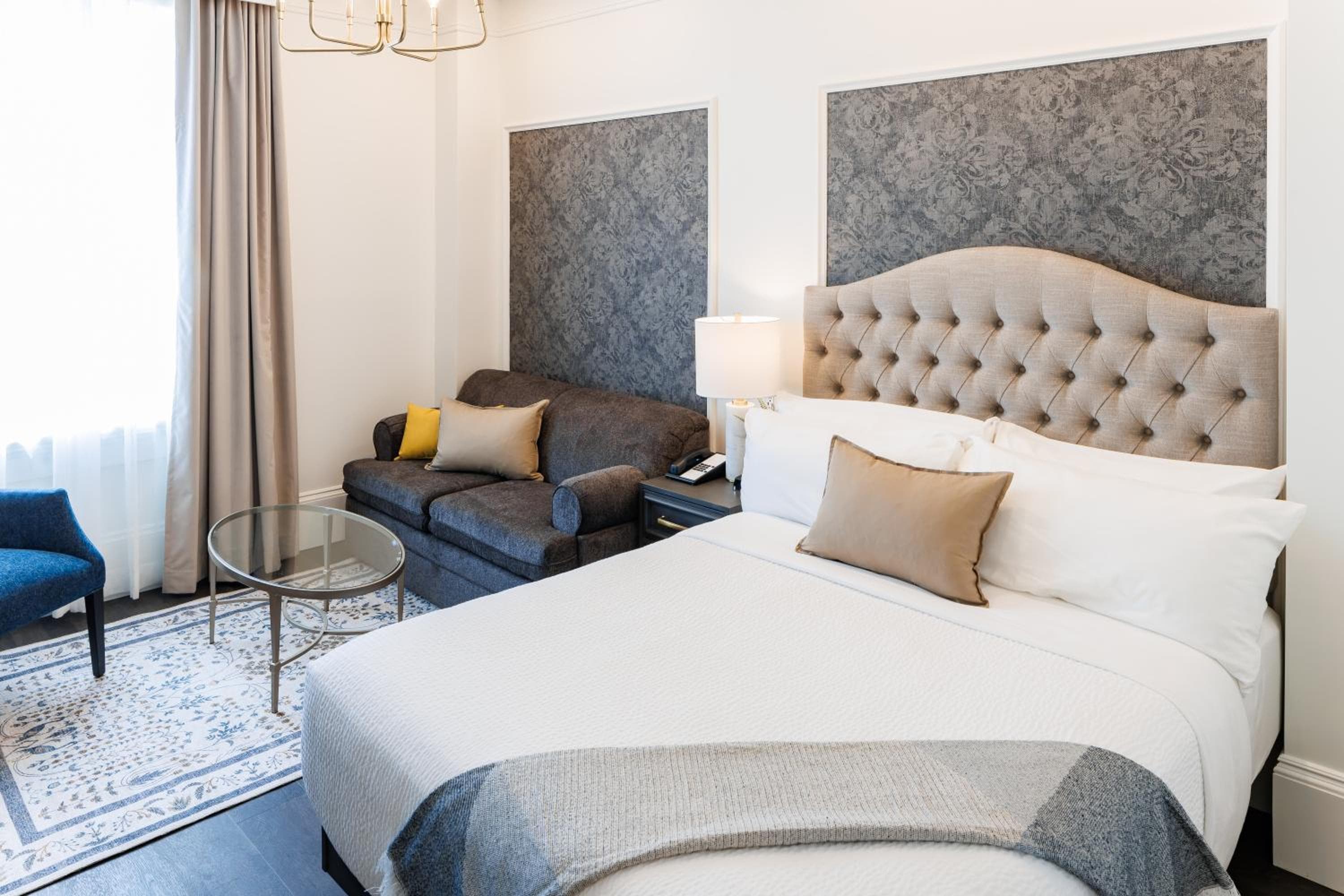 Executive Queen Room