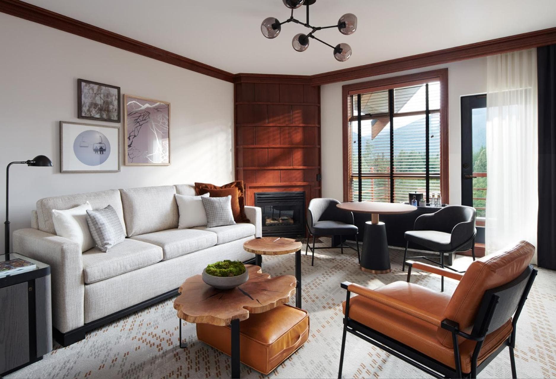  Two-Bedroom Executive Suite 2 King