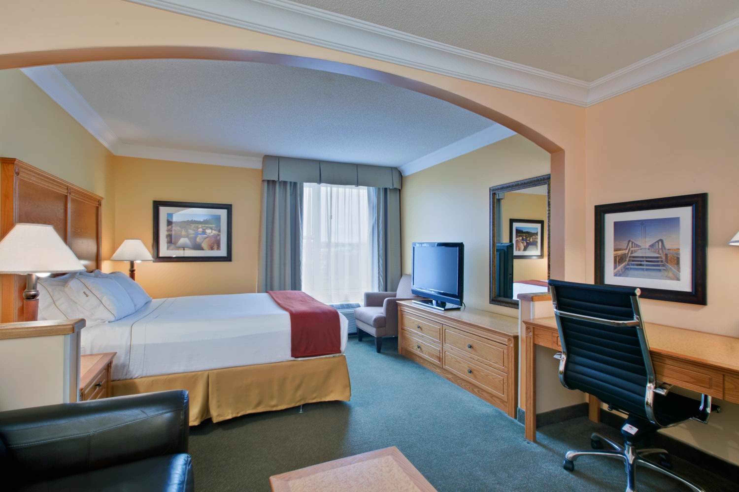 Deluxe Room - Non-Smoking