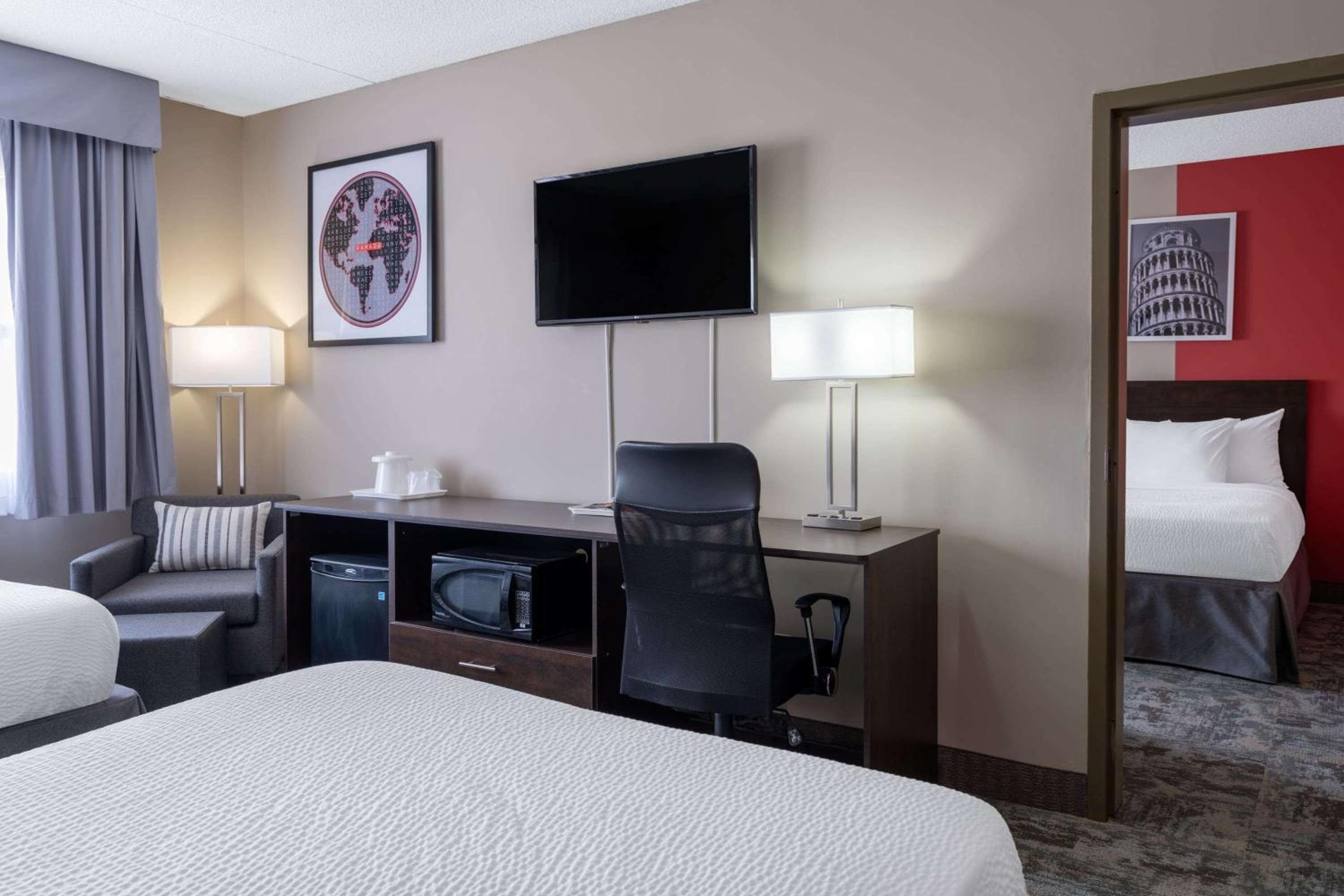 Family Suite with Two Double Beds - Non-Smoking 