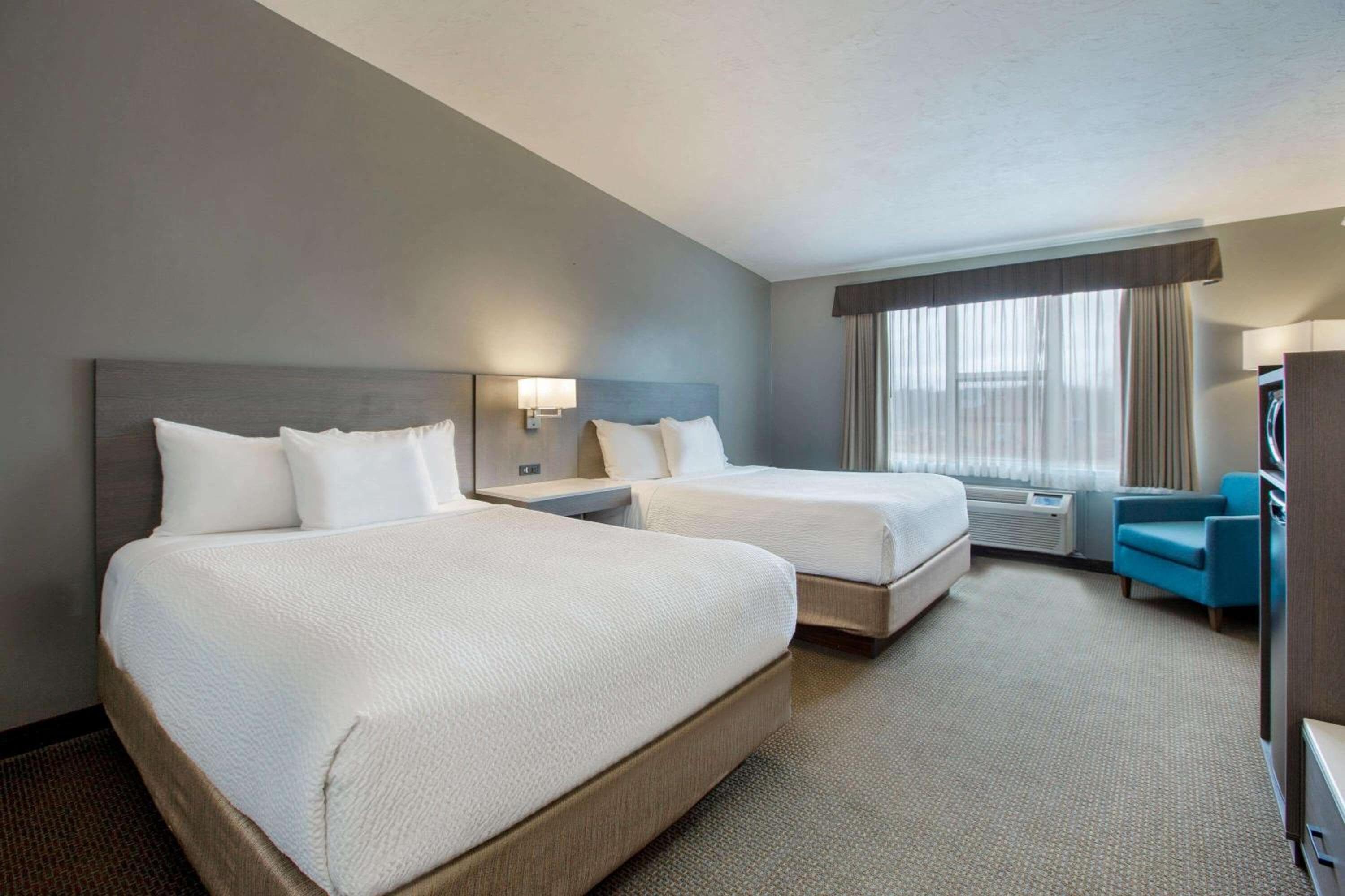 Queen Room with Two Queen Beds - Non-Smoking