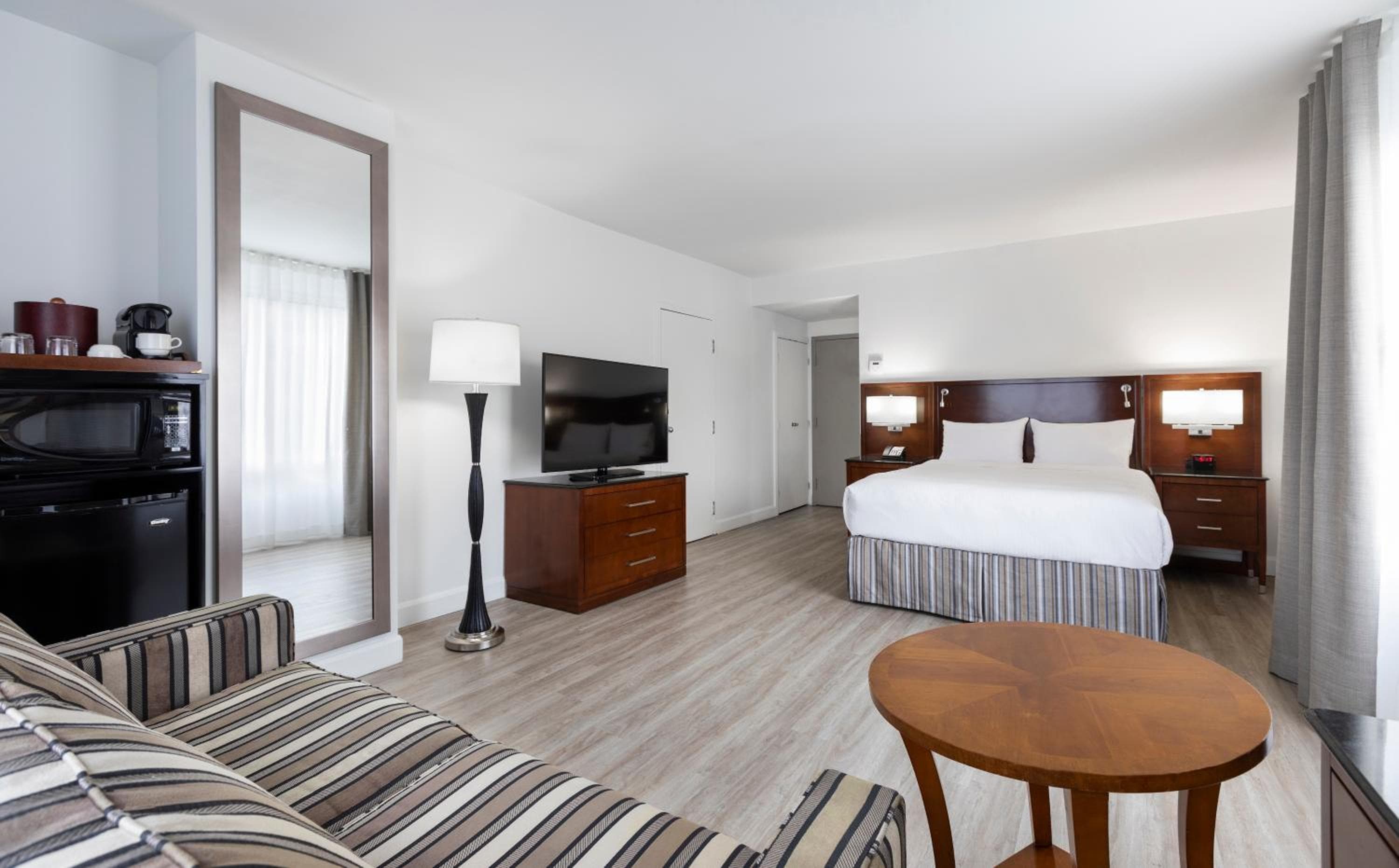 Executive Queen Room and 1 Sofa bed