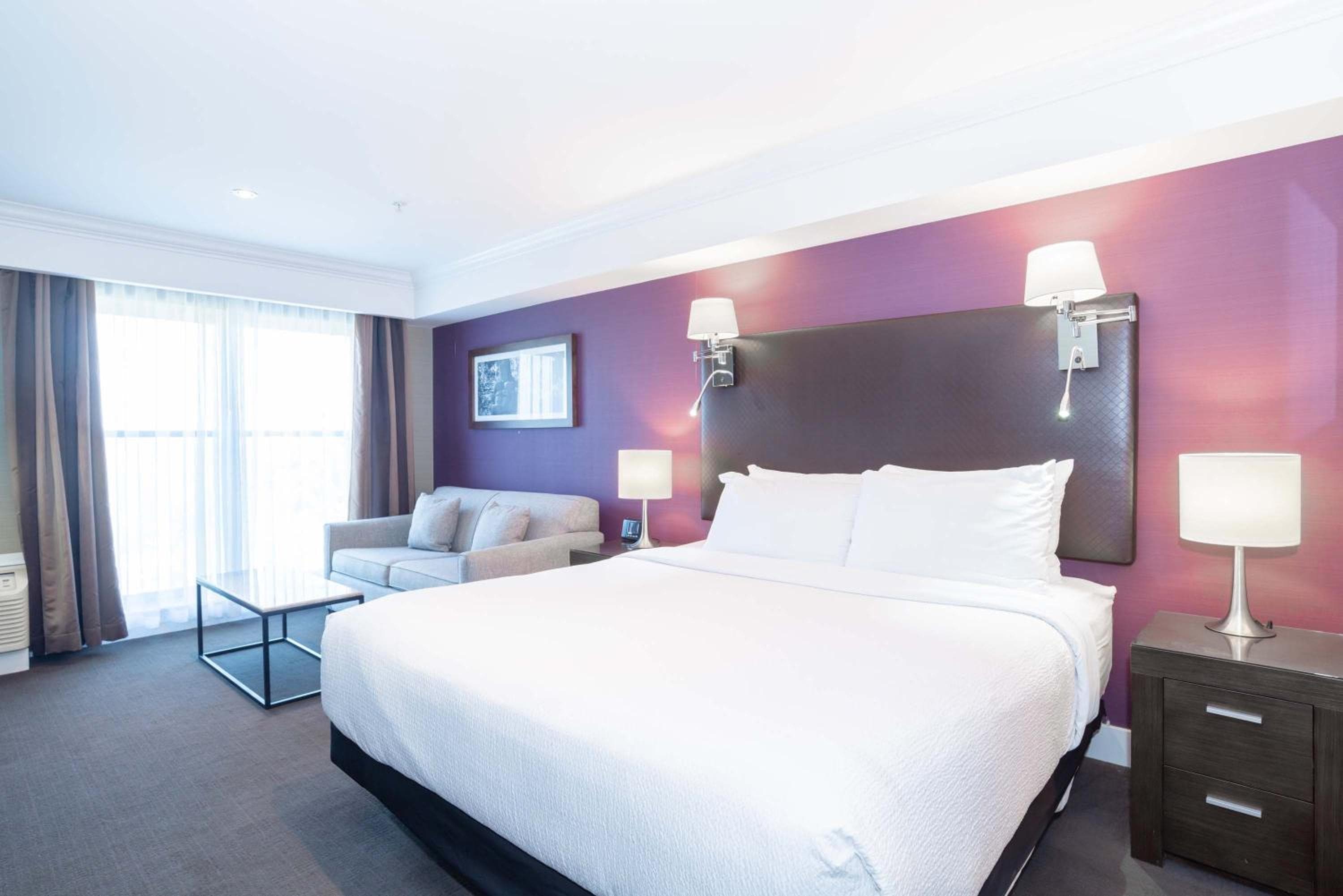 Grand Room, 1 King Bed, Sofa Bed, Park View