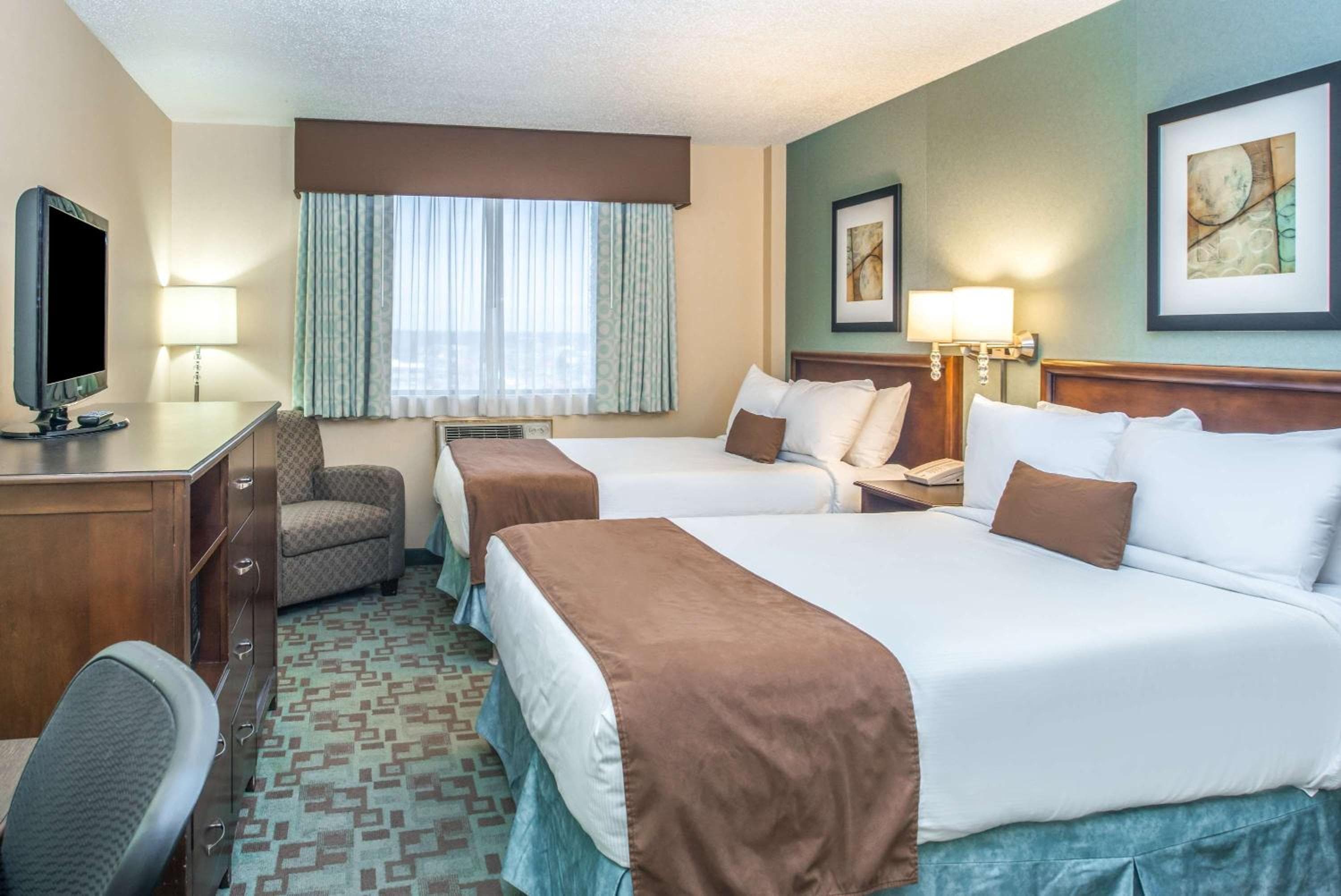 Queen Room with Two Queen Beds - Non-Smoking