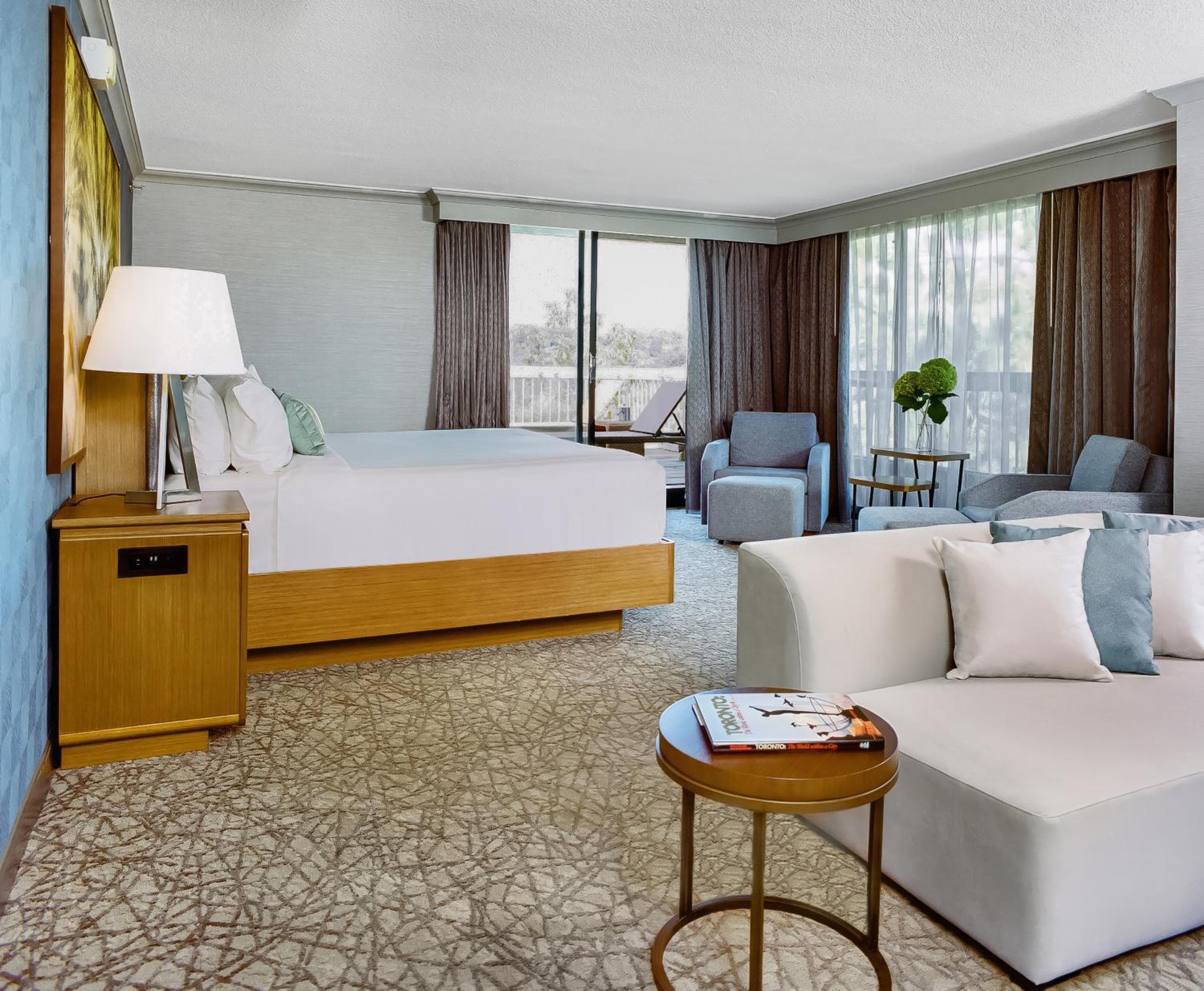 Junior King Suite
