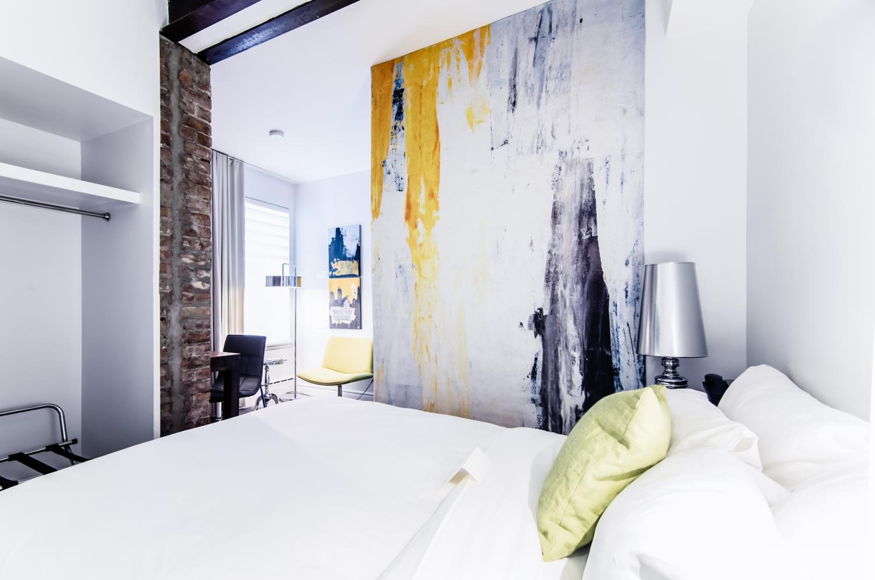 Economy Queen Room