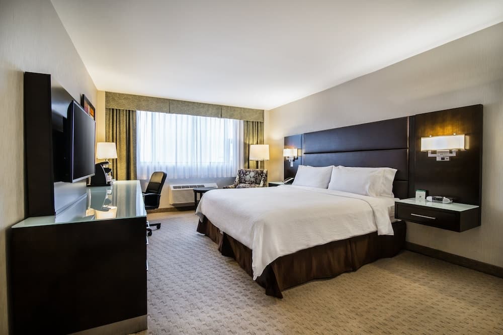 Standard Room, 1 King Bed