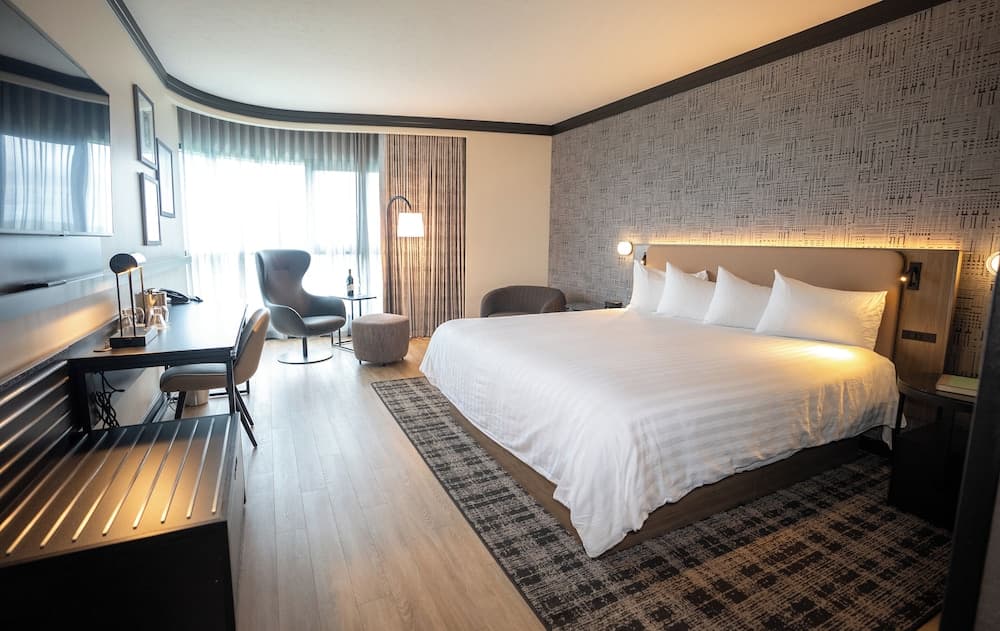 Standard Room, 1 King Bed