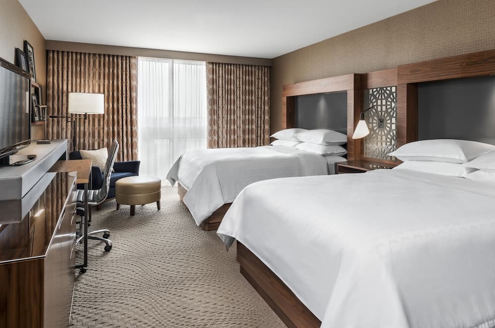 Deluxe Room, 2 Queen Beds (View)