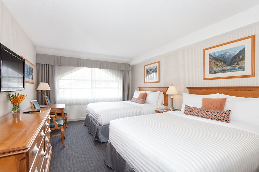 Deluxe Room, 2 Queen Beds (W/ Air Conditioning )