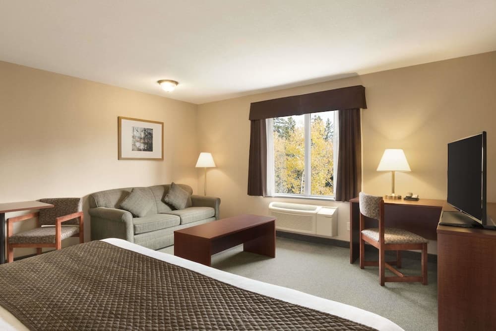Business Room, 1 King Bed, Non Smoking