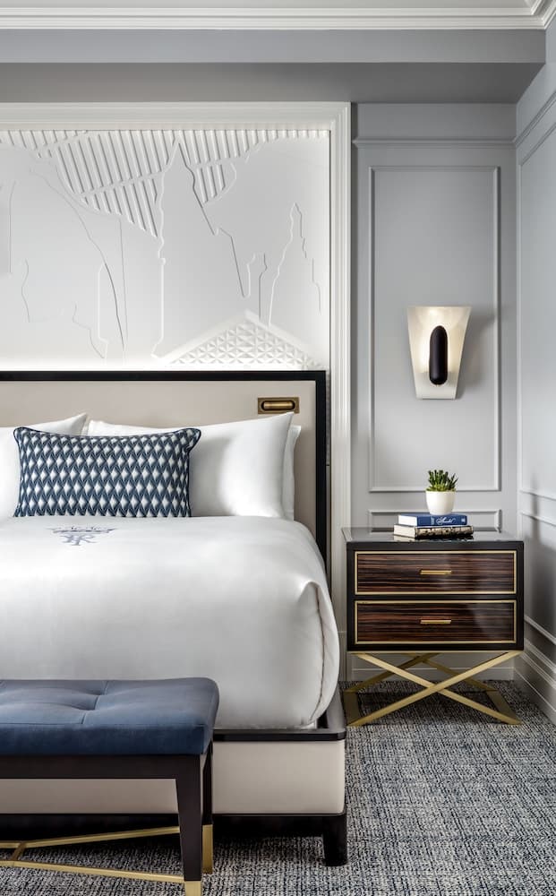 Fairmont Gold, Room, 1 Queen Bed, Non Smoking, Club Lounge Access