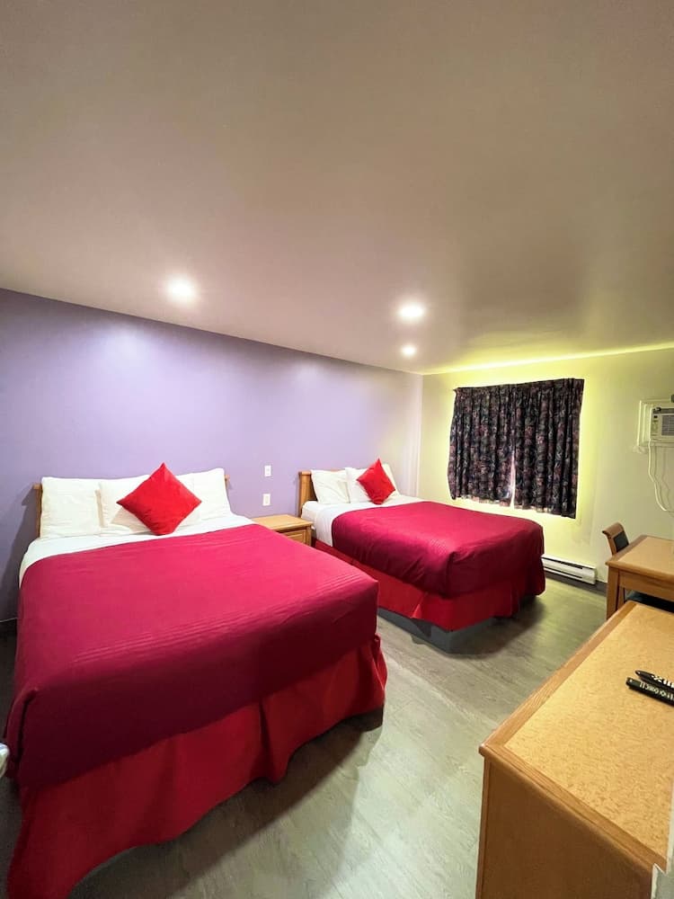 Room, 2 Double Beds, Non Smoking (Efficiency)