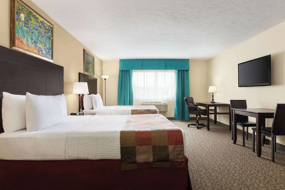 Deluxe Room, 2 Queen Beds