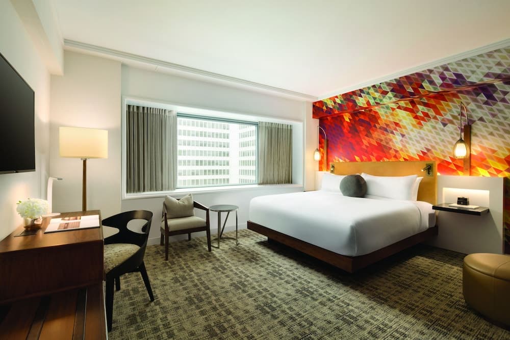 1 Bedroom Suite 1 King bed