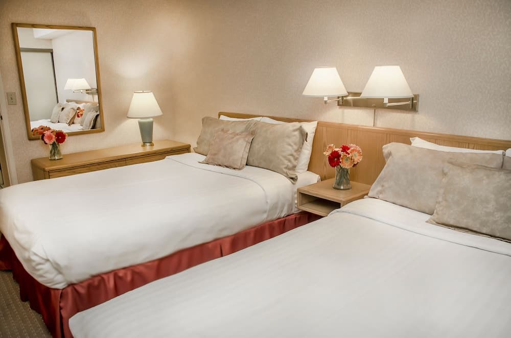 Deluxe Room, Multiple Beds