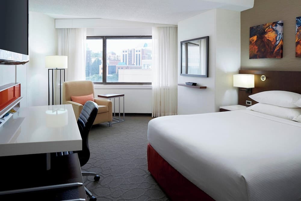 Deluxe Room, 1 Queen Bed