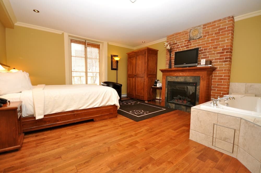 Premium Suite
