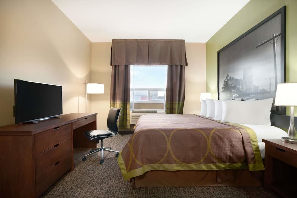 Standard Room, 1 King Bed, Accessible, Non Smoking