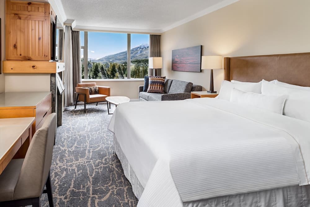 Studio Suite, 1 Queen Bed with Sofa bed, Fireplace, Mountain View (Fireplace)